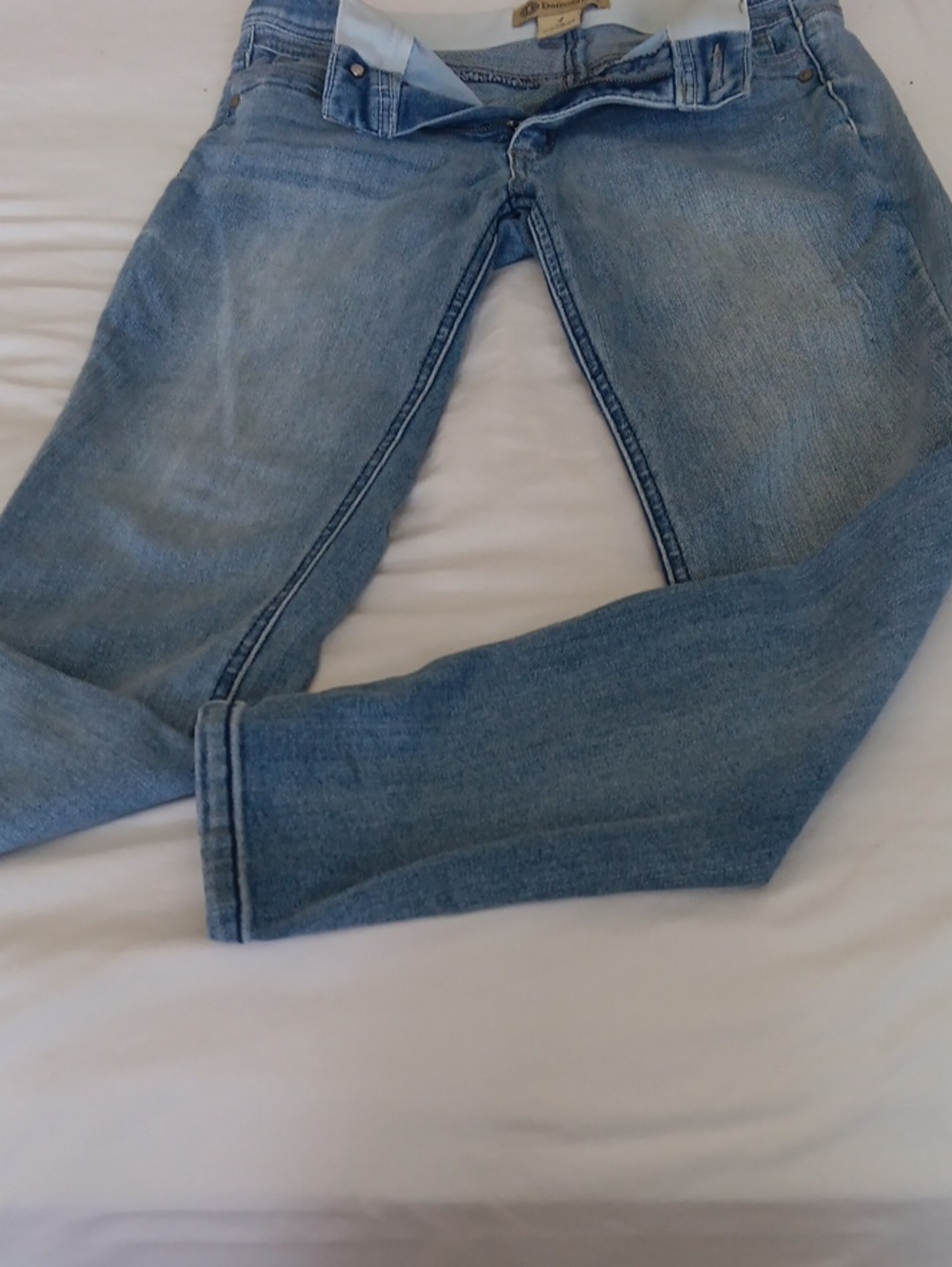 Democracy Light Blue Slim Straight Jeans.Size4